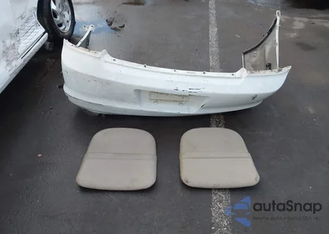 2000 Honda Accord 2.3 Ex z USA, uszkodzony, nr VIN 1HGCG3271YA004571